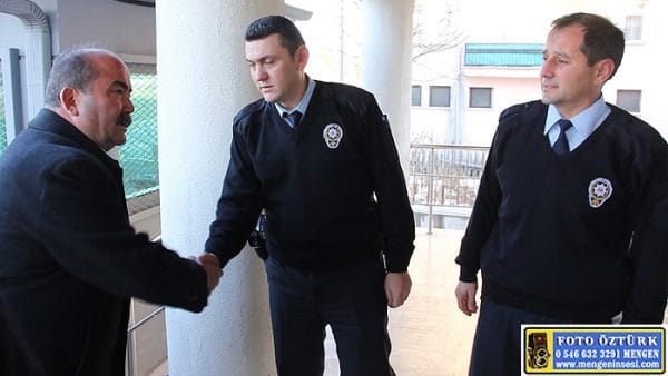 MENGEN BELEDİYESİ NDEN EMNİYET MÜDÜRLÜĞÜNE TAZİYE ZİYARETİ 8 mengen111220166